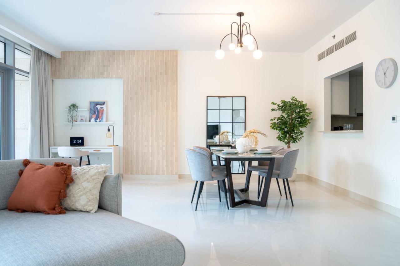 דובאי Higuests - Elegant Apt With Terrace Minutes From Burj Khalifa מראה חיצוני תמונה